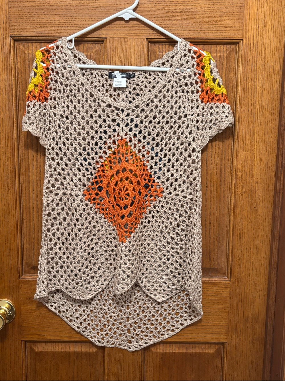 Boho Crochet Tunic Top in Beige with Orange Diamond Accent. Sz M/L. NWT